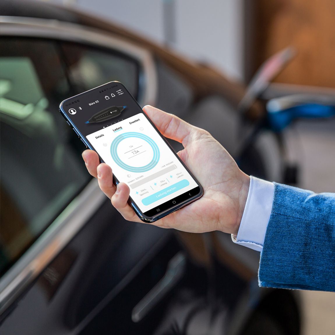 Displej mobilního telefonu se statistikami nabíjení